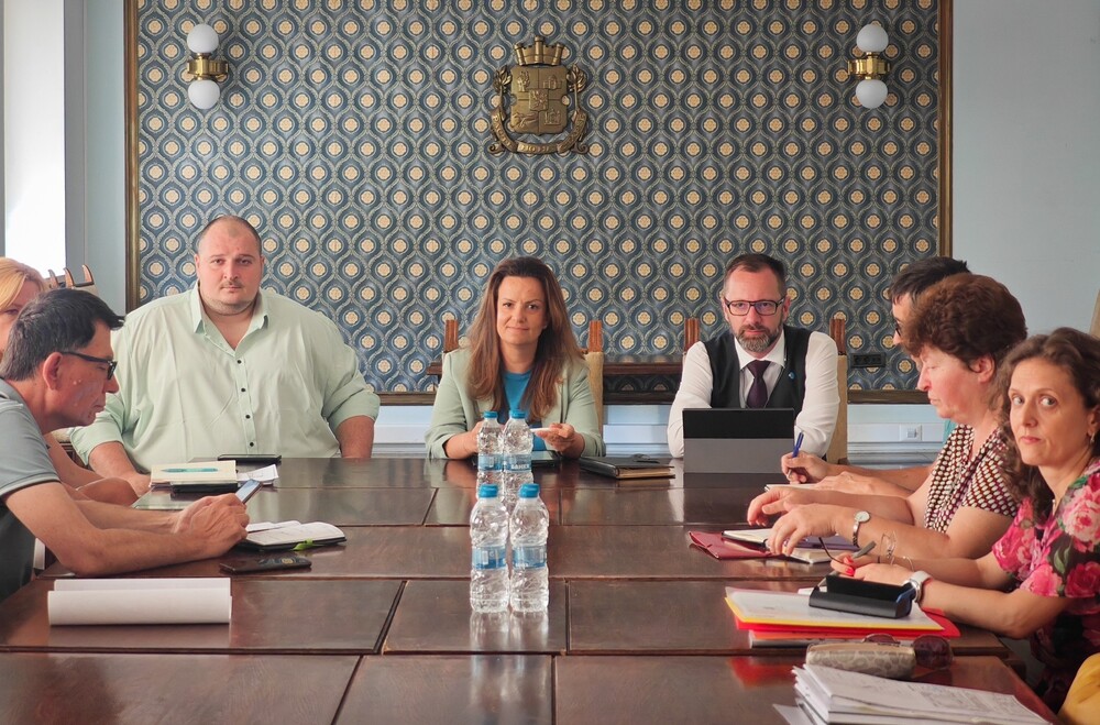 Среща за изграждането на пътната инфраструктура към бъдещата Национална детска болница се проведе в Столичната община