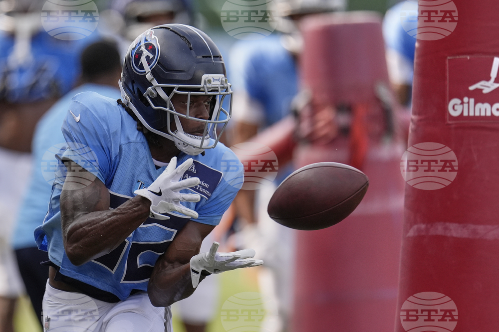 Titans Camp Football