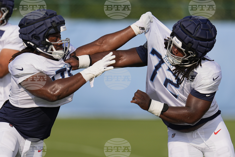 Titans Camp Football