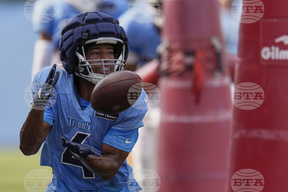 Titans Camp Football