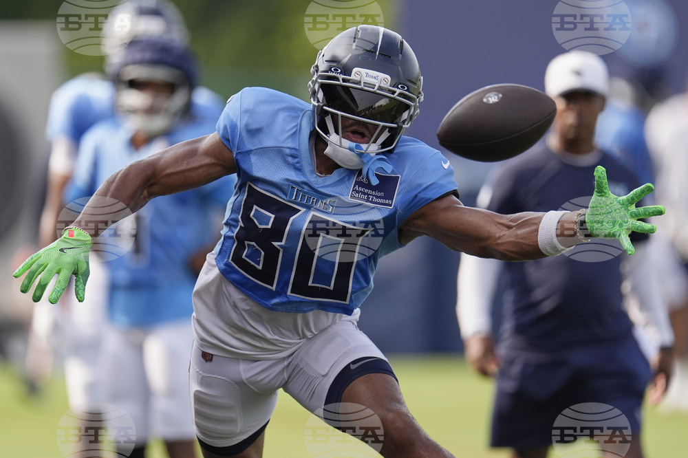 Titans Camp Football