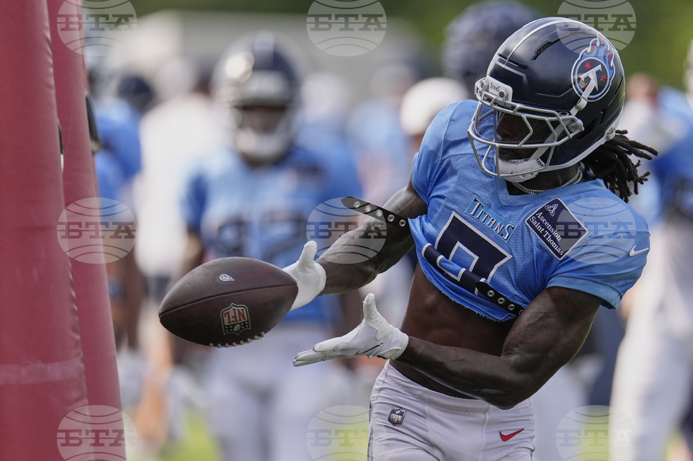 Titans Camp Football