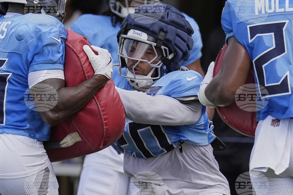 Titans Camp Football