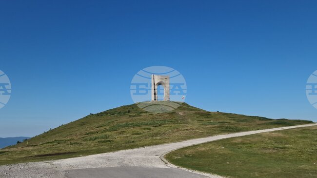 Временно е ограничено движението на тежкотоварни автомобили над 12 тона по Троянския проход