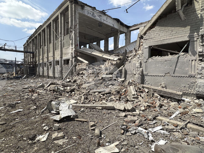 Двама убити и 10 ранени при руски атаки в украинската Запорожка област