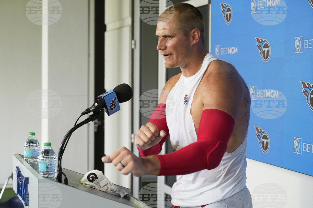 Titans Camp Football