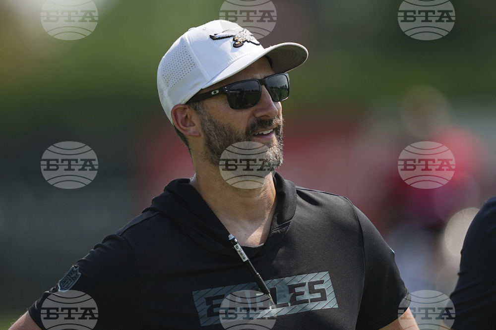 Eagles Camp Football