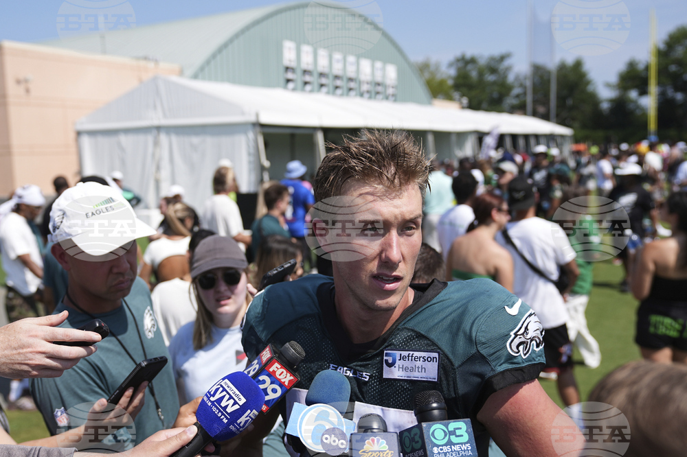 Eagles Camp Football