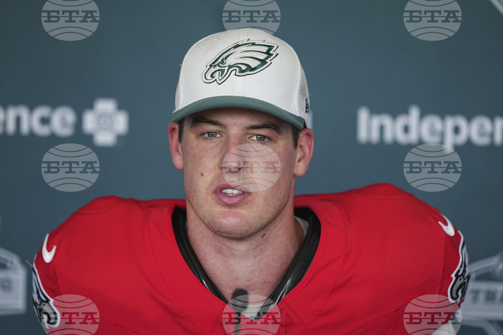 Eagles Camp Football
