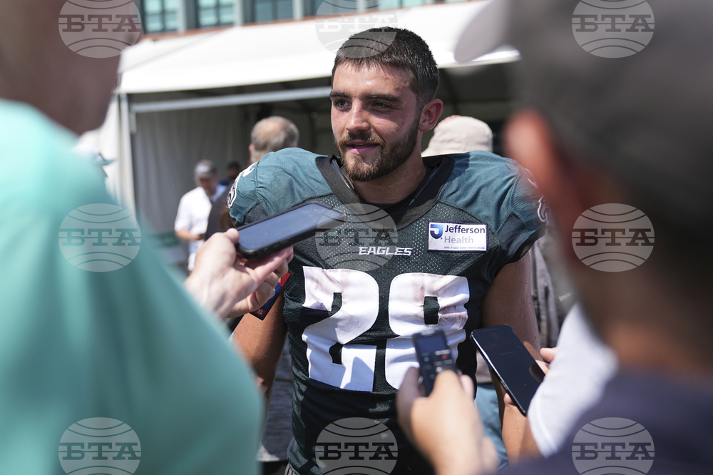 Eagles Camp Football