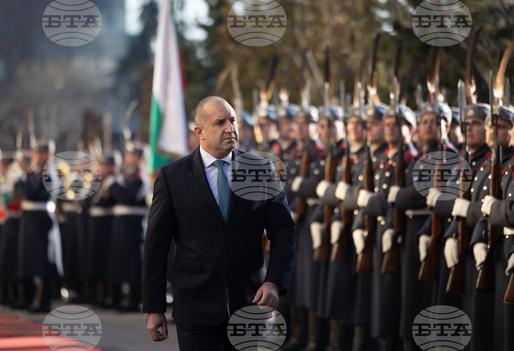 Президентът: Въоръжените ни сили са гарант за сигурността на България, а не донор за въоръжените сили на Украйна