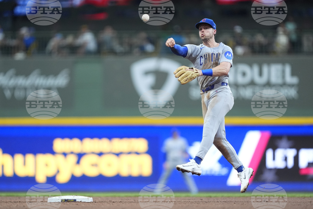 Cubs Brewers Baseball