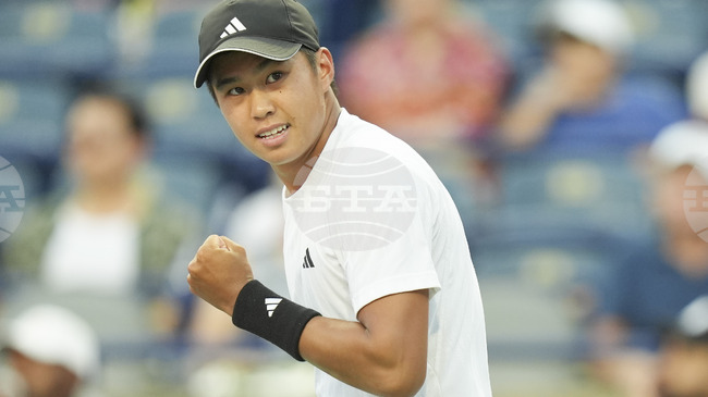 19-годишният Лърнър Тиен стана най-младият американец, спечелил мач на турнира по тенис от сериите "Мастърс" в Синсинати от 2017-а насам