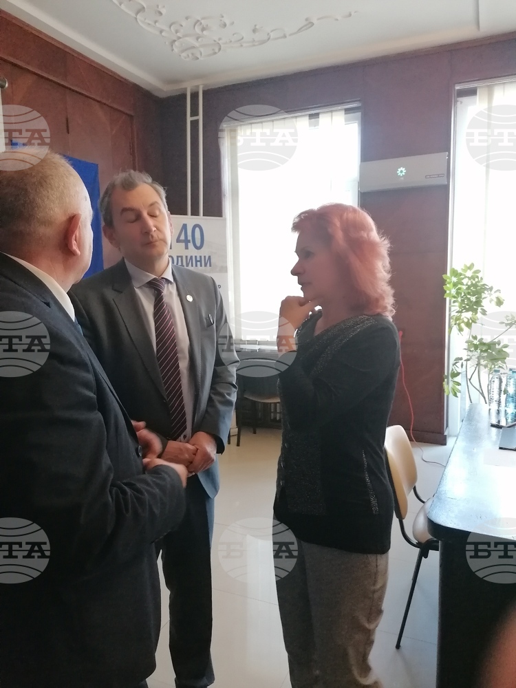 Центърът по заразни и паразитни болести получи като дарение нова апаратура