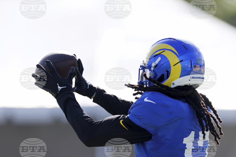 Rams Camp Football