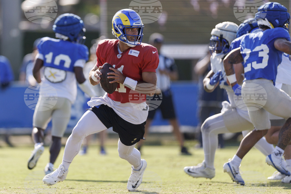 Rams Camp Football