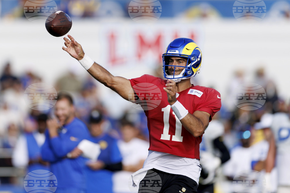 Rams Camp Football
