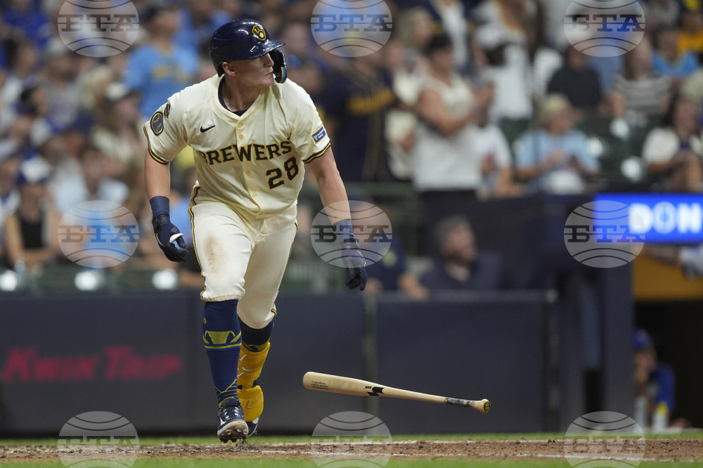 Cubs Brewers Baseball