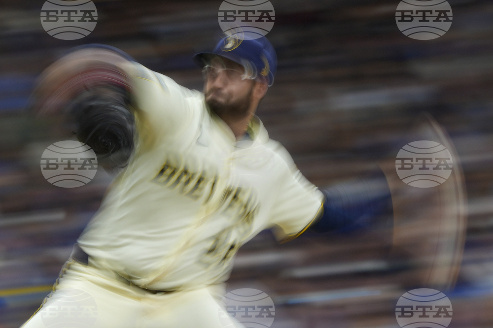 Cubs Brewers Baseball