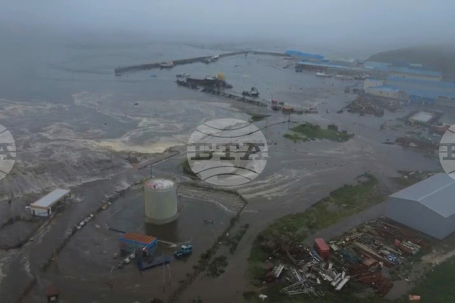 Властите на Курилските острови съобщиха за наводнения на остров Парамушир след силното земетресение край руския полуостров Камчатка 