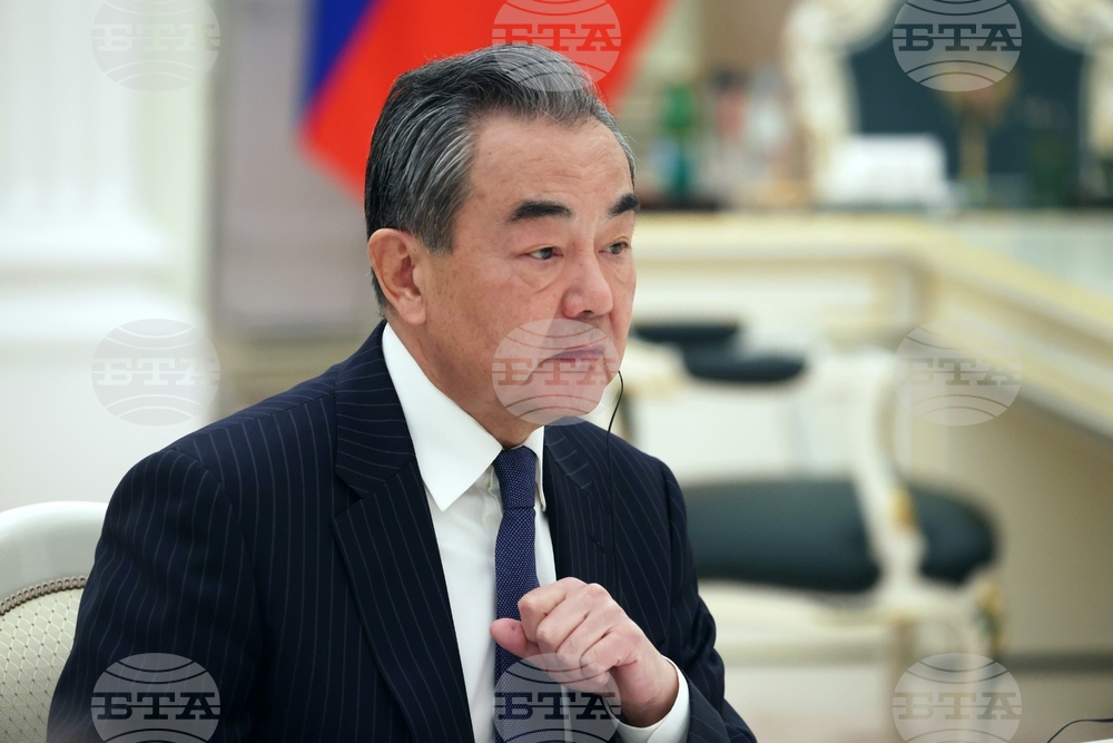 Киодо: Най-високопоставеният китайски дипломат предлага преговори с Япония и Южна Корея