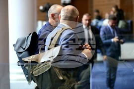 Парламент - заседание