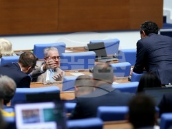 Парламент - заседание