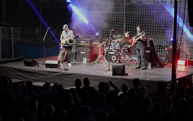 Китаристът Влатко Стефановски изнесе концерт в Цариброд