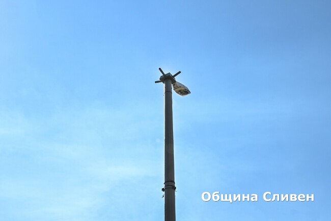 Община Сливен: Започна подмяната на уличното осветление на 11 булеварда в Сливен