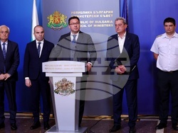 Министерски съвет - Даниел Митов - брифинг