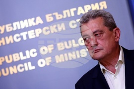 Министерски съвет - Даниел Митов - брифинг