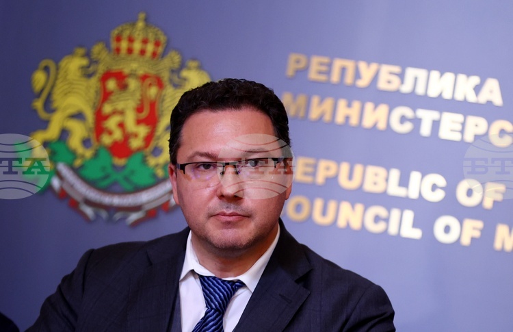 Minister Mitov Assures Interior Minister Has Both Fire-fighting Equipment and People