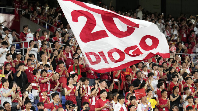 Далот: „Всеки път, когато излизам на терена, мисля за Жота“