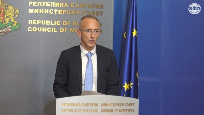 Министър Красимир Вълчев е назначил проверка във връзка със сигнал на омбудсмана за насилие на деца в интерната "Христо Ботев" в с. Варненци