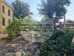 Сливен - църковен двор - премахване на дървета