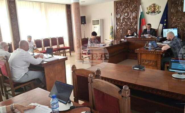 Съветниците в Харманли приеха декларация за недопускане и ограничаване на пожари на територията на общината