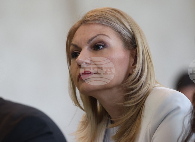 МЗХ предлага интервенциите за модернизация на стопанствата да започнат през ноември, а тези за преработка на продукция през януари при увеличен бюджет 