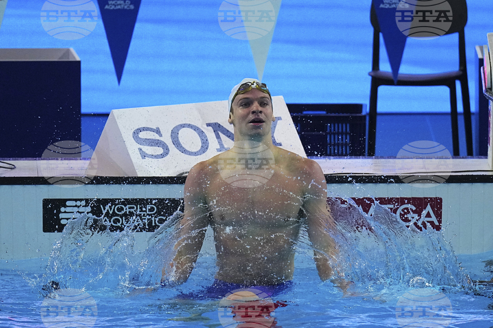 Леон Маршан постави нов световен рекорд на 200 метра съчетано плуване, Ахмед Джауади взе световната титла на 800 метра свободен стил