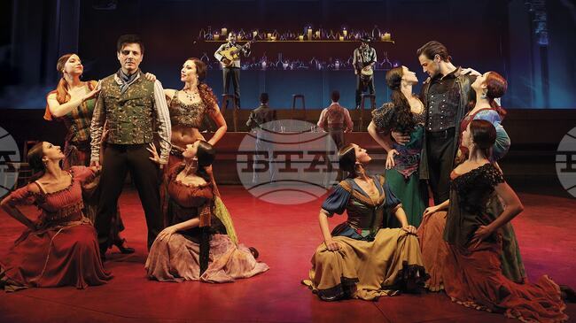 Артистите от „Дон Жуан“: Усеща се, че хората тук много обичат театъра