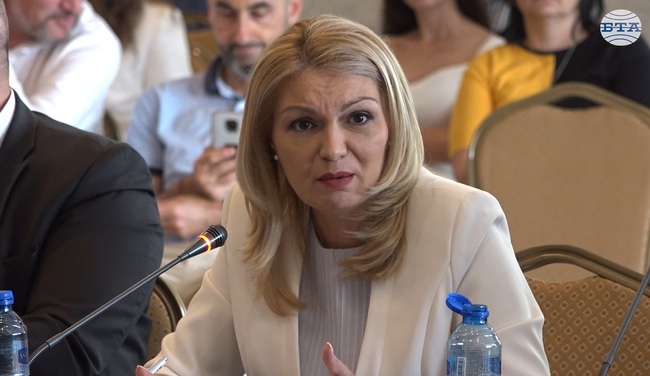 Въвеждането на еврото няма да се отрази на финансовия ресурс, с който разполагаме, посочи земеделският заместник-министър Лозана Василева