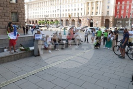 Жители на Трън и района - протест - пожар