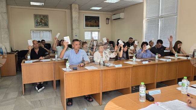 В шест училища в община Бяла Слатина ще има маломерни паралелки, реши Общинският съвет 