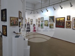 Белоградчик - книги - „Съвременни български наивисти“ - арт наивистично изкуство