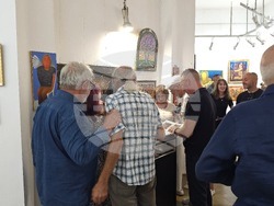 Белоградчик - книги - „Съвременни български наивисти“ - арт наивистично изкуство