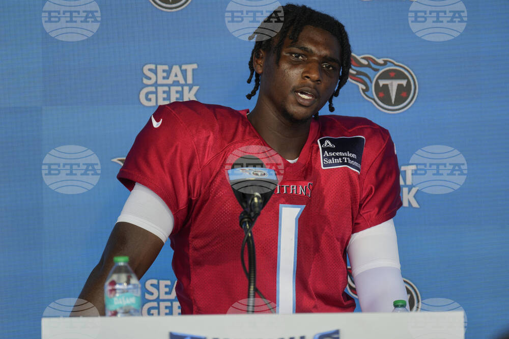 Titans Camp Football