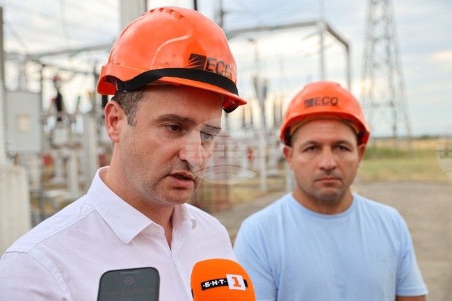  До утре следобед всички жители на Раковски и региона, които бяха засегнати от бурята, ще имат електрозахранване, каза министър Жечо Станков