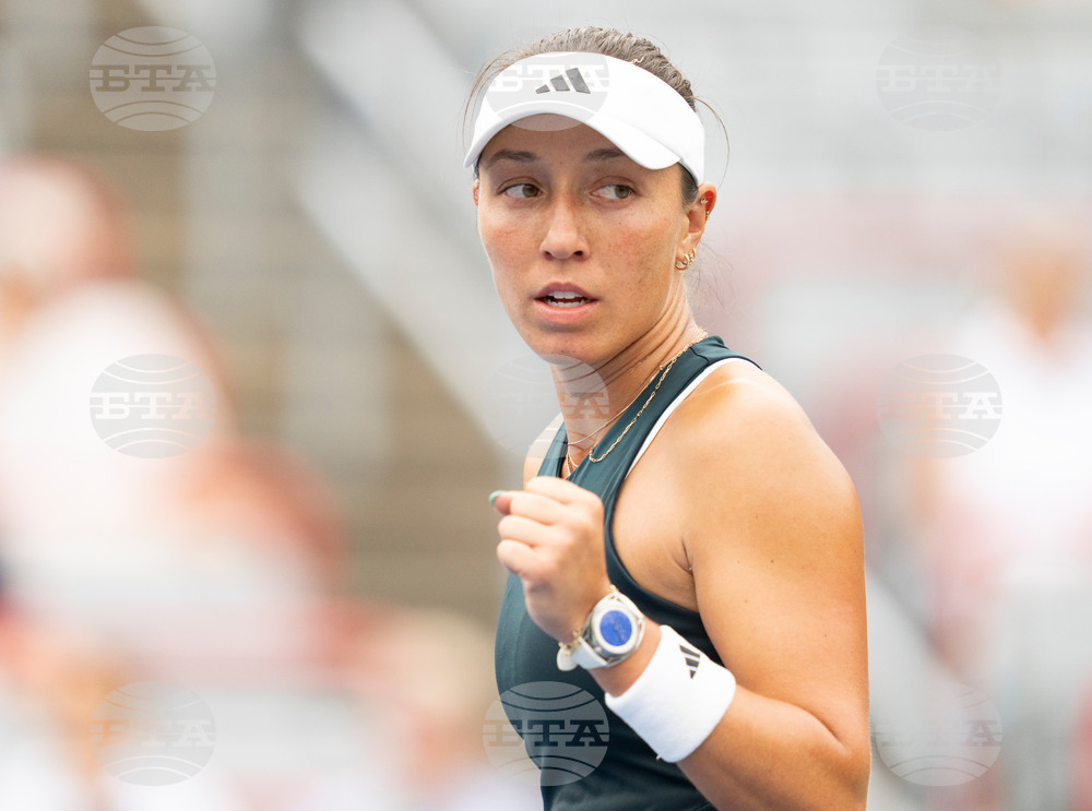 Джесика Пегула и Барбора Крейчикова се класираха за третия кръг на турнира в Синсинати