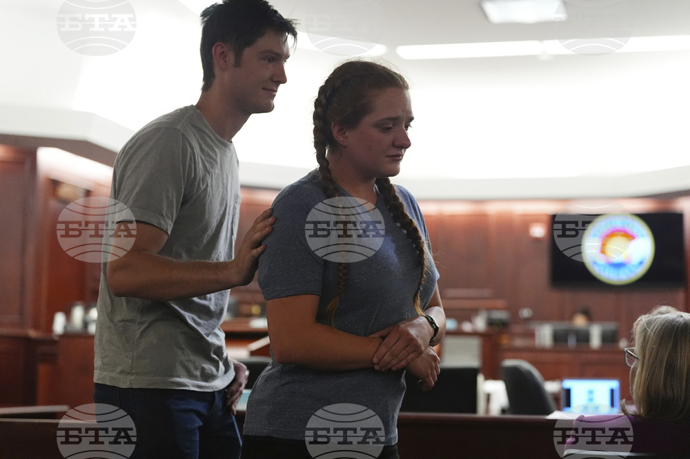 CORRECTION Colorado Dentist Wife Poisoned