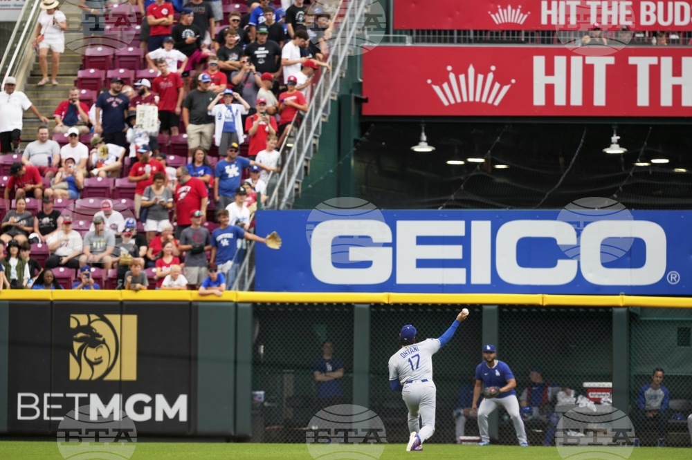 Dodgers Reds Baseball