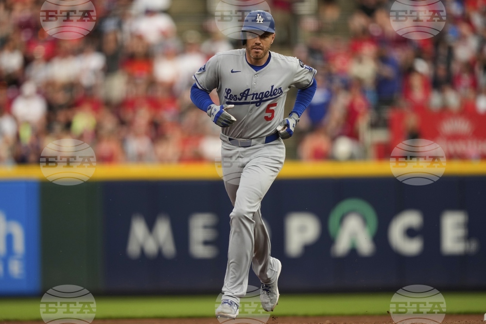 Dodgers Reds Baseball